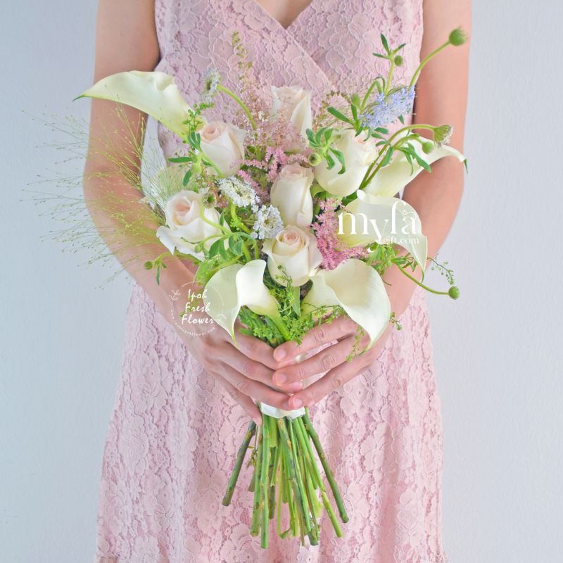 Julie Bridal Bouquet| Flower Bouquet For Wedding & ROM