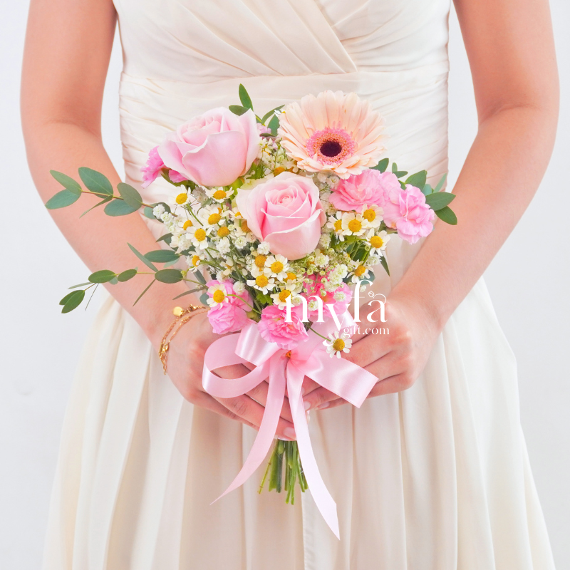 Ashley Bridal Bouquet| Fresh Flower for Wedding & ROM| Start from RM79 Taiping