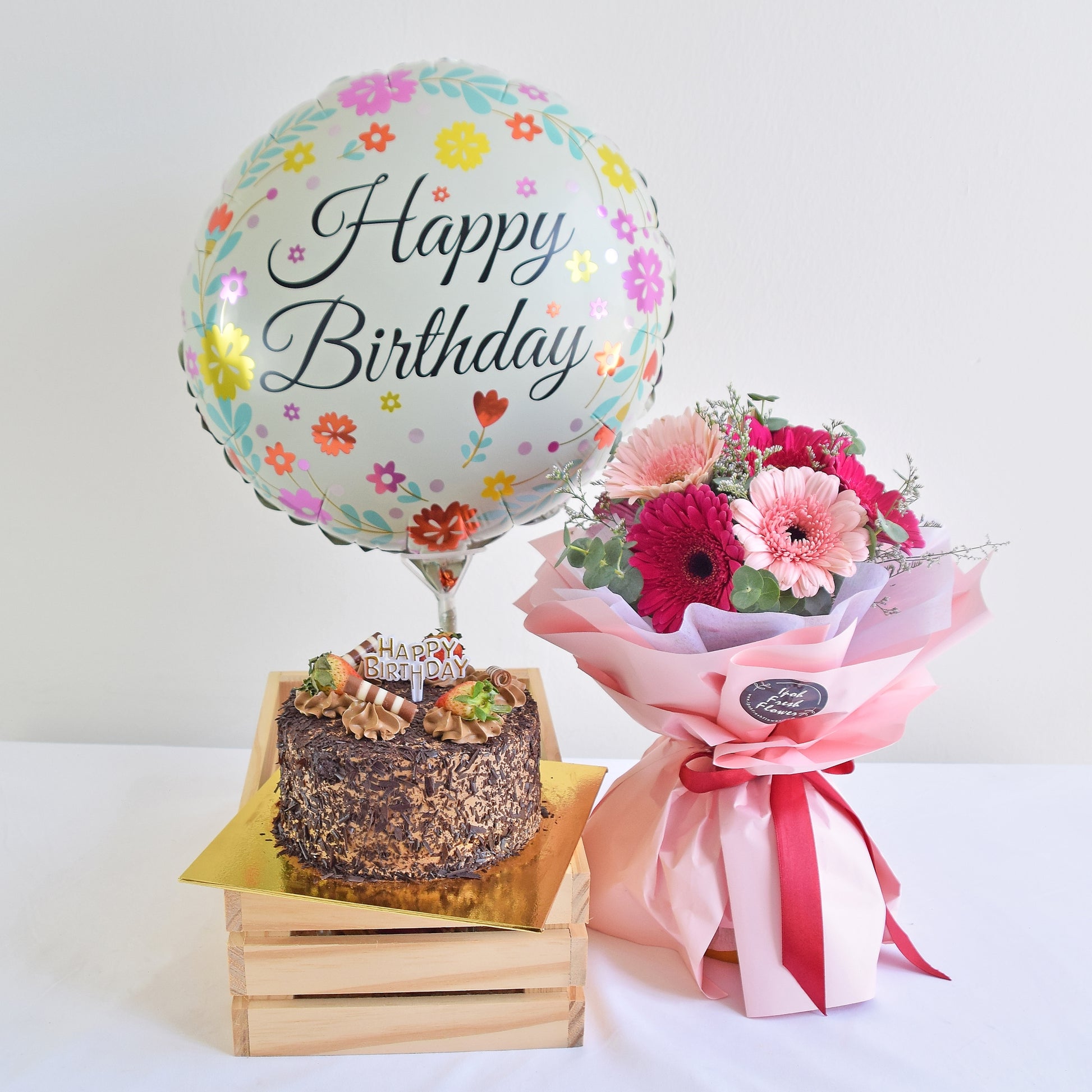 Daisy Beauty Birthday Bundle| Flowers, Balloons & Cake| Same Day Delivery