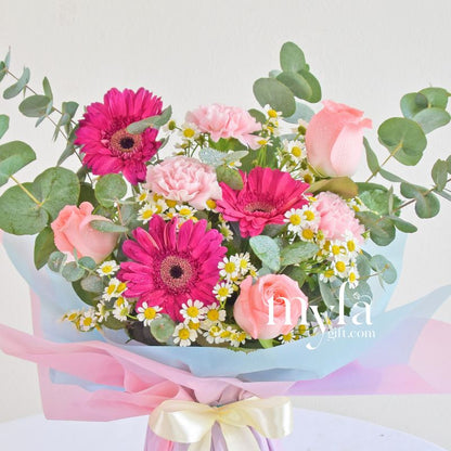 Erastus Vase Arrangement| Fresh Flower In A Vase| Same Day Delivery
