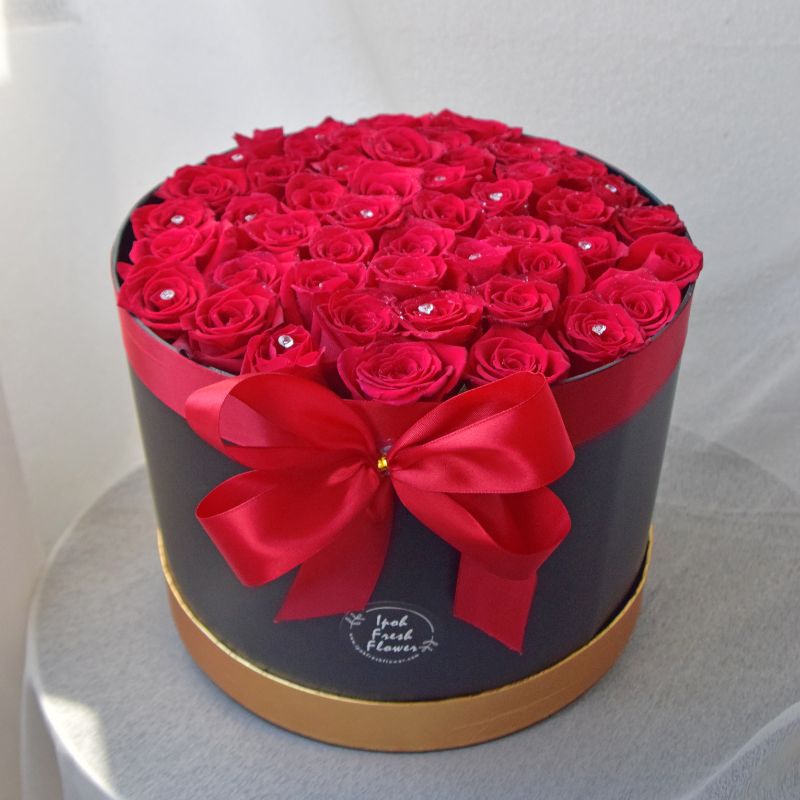 Fifty Shades of Red | Fresh Flower Bloom Box| Same Day Delivery