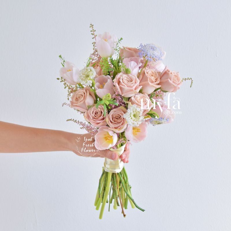 Ivory Bridal Bouquet| Flower Bouquet For Wedding & ROM