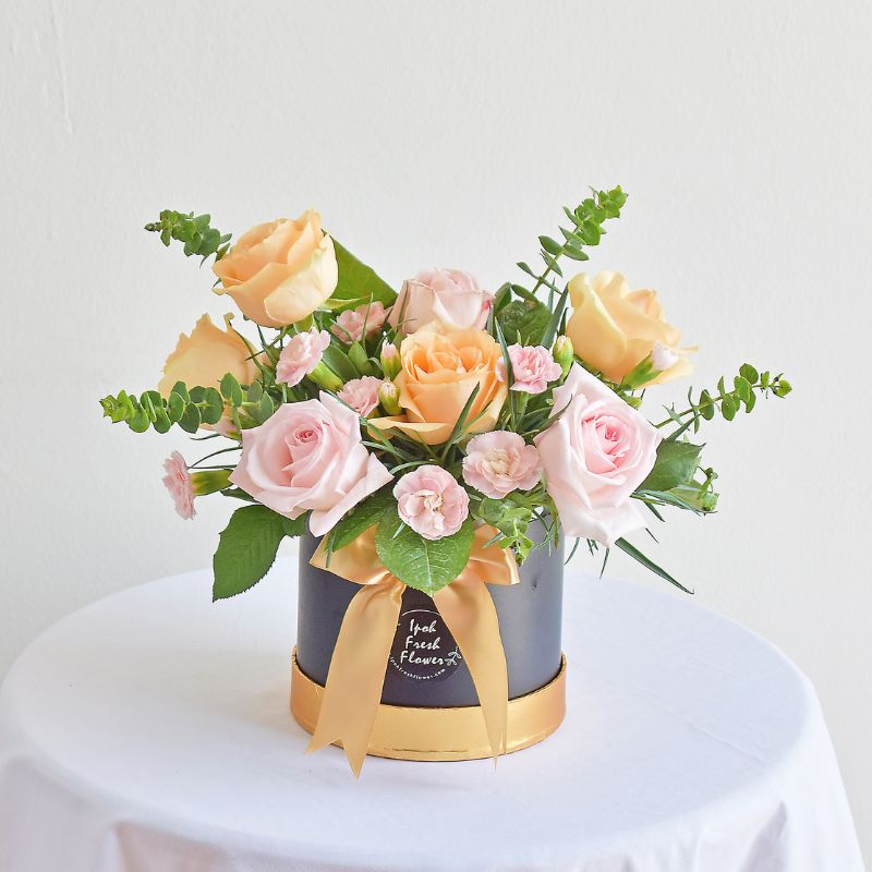 Leah| Fresh Flower Bloom Box| Same Day Delivery