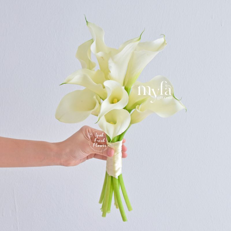lily flower bouquet wedding Lilah Bridal Bouquet| Flower Bouquet For Wedding & ROM – myfa gift.com