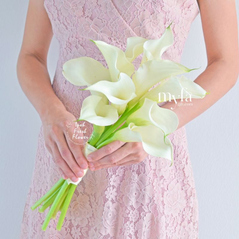 Lilah Bridal Bouquet| Flower Bouquet For Wedding & ROM