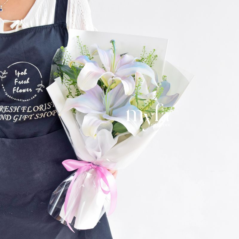 Ezra| Fresh Lilies Bouquet| Same Day Delivery Ipoh Taiping