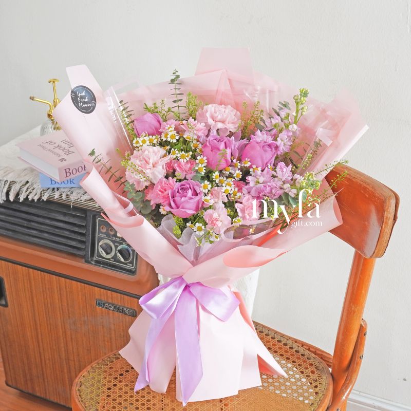 Helena| Fresh Flower Bouquet Gift Delivery| Same Day Delivery