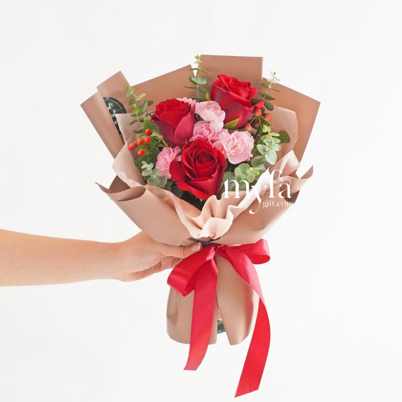Jean| Valentine Red Roses Bouquet| Ipohfreshflower.com