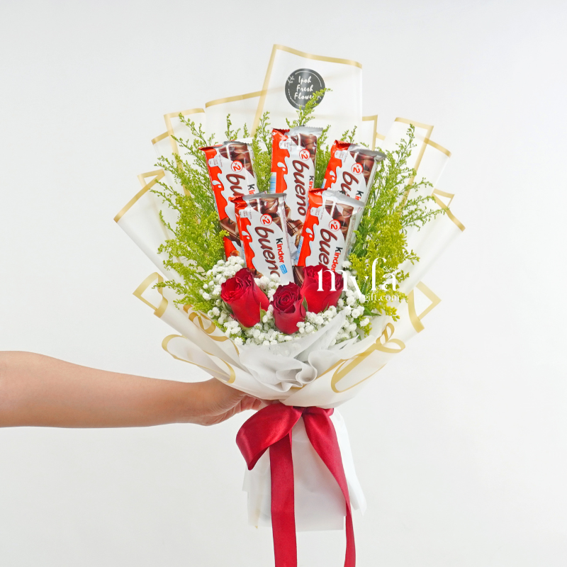 Kinder Bueno Chocolate Bouquet| Fresh Flower Same Day Delivery Ipoh