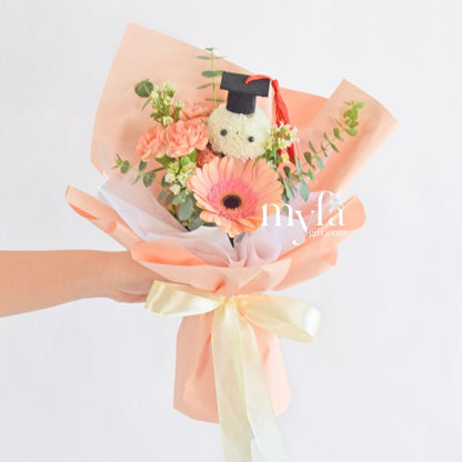 Little Scholar| Graduation Bouquet| Graduation Gift Delivery