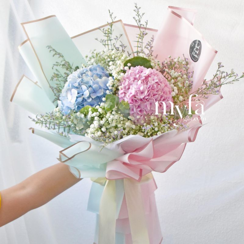 Morgan| Graduation Bouquet| Graduation Gift Delivery