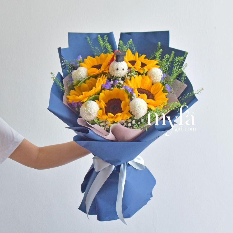 Sungold| Graduation Bouquet| Graduation Gift Delivery