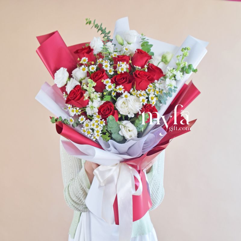 Valeria| Fresh Flower Bouquet| Same Day Delivery Taiping