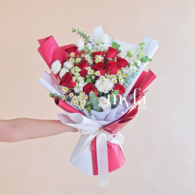 Valeria| Fresh Flower Bouquet| Same Day Delivery Taiping