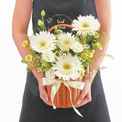 Pureness| Fresh Flower Basket| Same Day Delivery Taiping