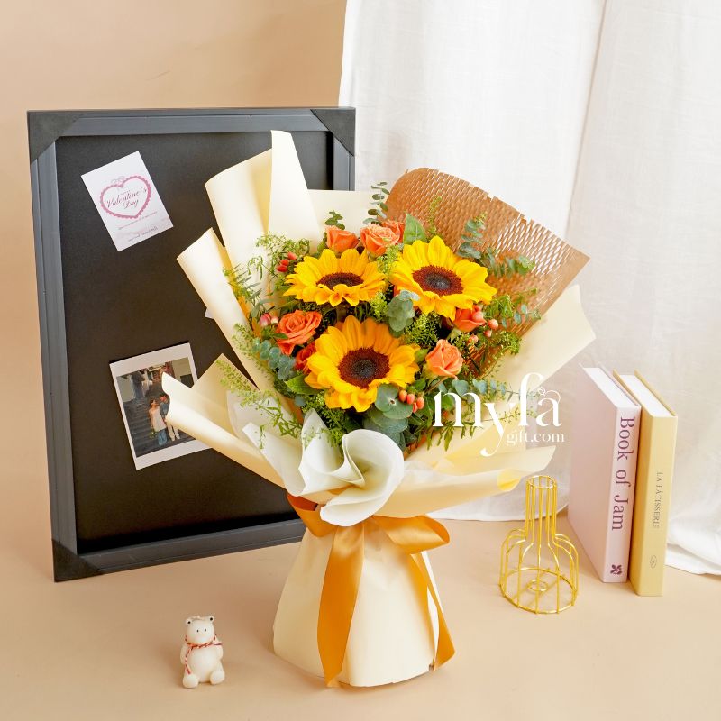 Selene| Fresh Flower Bouquet 