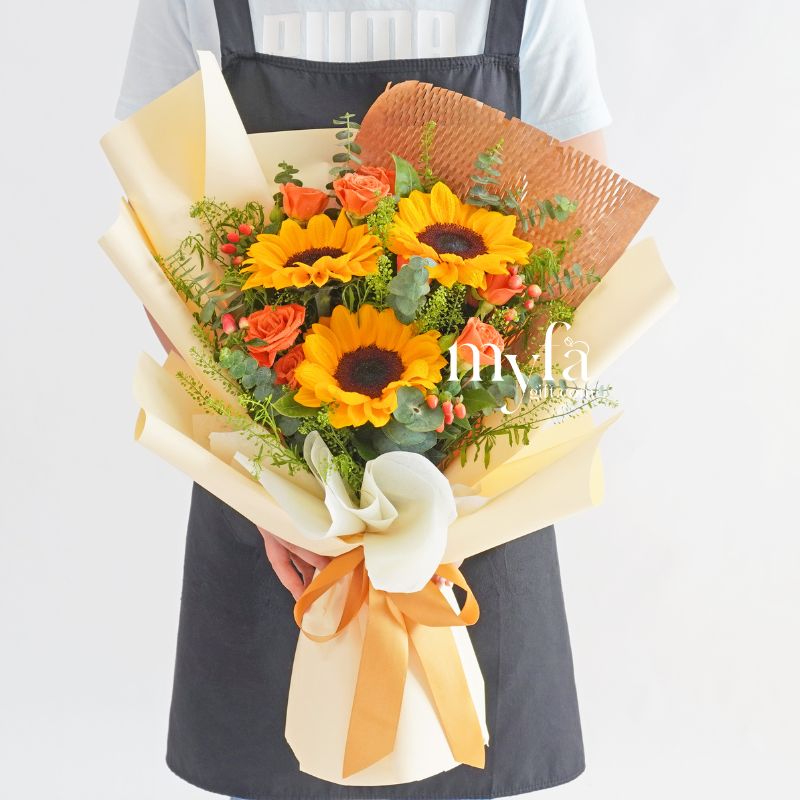 Selene| Fresh Flower Bouquet 