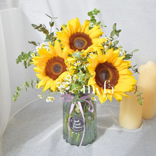 Sunkiss Vase Arrangement| Fresh Flower In A Vase| Same Day Delivery