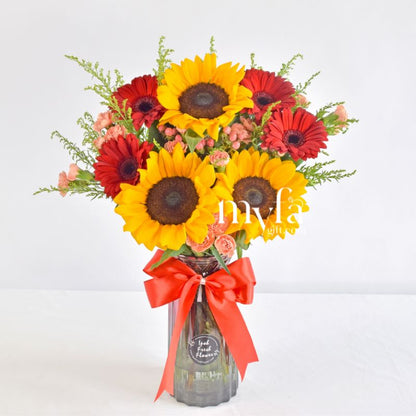 Sunrays Vase Arrangement| Fresh Flower In A Vase| Same Day Delivery